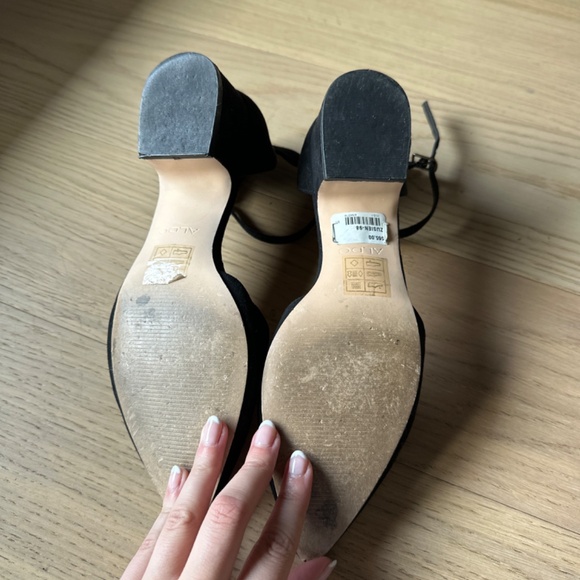 ALDO kitten pointed toe heels - Picture 3 of 4